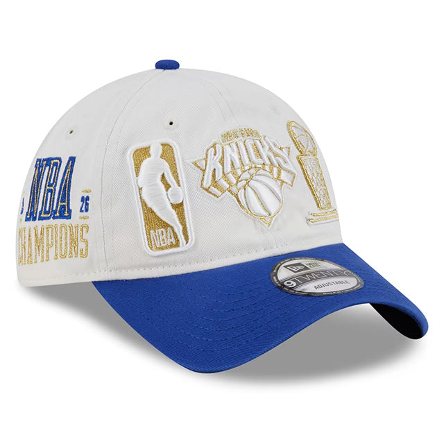 海外取寄 ニューエラ キャップ 9TWENTY ニューヨーク ニックス 2026 NBA FINALS CHAMPIONS LOCKER ROOM RING CEREMONY STRAPBACK CAP WHITE-BLUE