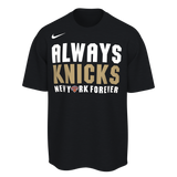 53年振りNBAファイナル優勝 海外取寄 ナイキ Tシャツ ニューヨーク ニックス 2026 NBA FINALS CHAMPIONS ROSTER CLUB T-SHIRT BLACK
