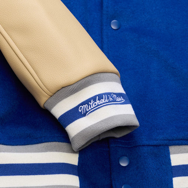 ミッチェルアンドネス MLB トロント ブルージェイズ フード付きジャケット M ミッチェルアンドネス MLB トロント ブルージェイズ フード付き