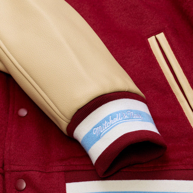 海外取寄 ミッチェル&ネス スタジアムジャケット フィラデルフィア フィリーズ MLB TEAM TRADITIONS VARSITY FULL-SNAP JACKET BURGUNDY-TAN