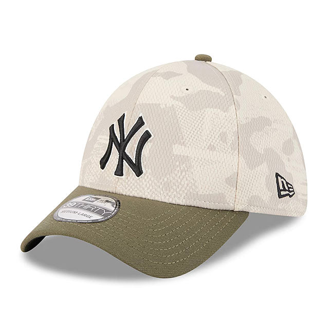ニューエラ キャップ 39THIRTY ニューヨーク ヤンキース 2025 MLB ARMED FORCES FLEX FIT LT BEIGE