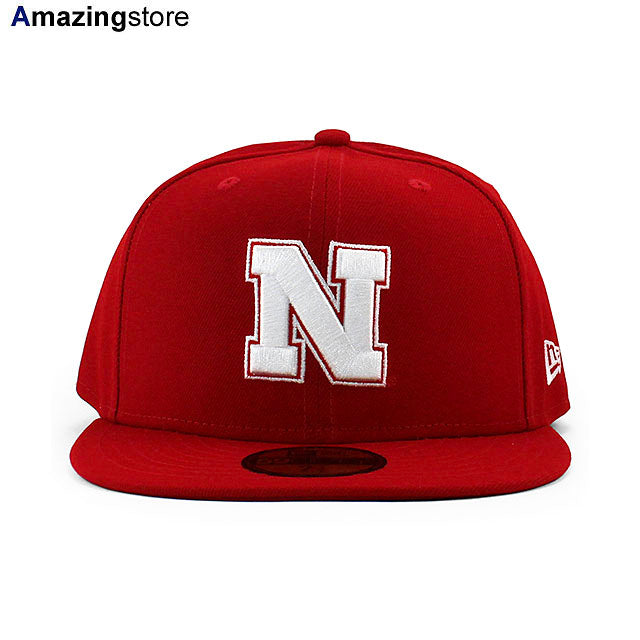 赤いキャップ Nの刺繍 Huskersロゴ ニューエラ キャップ 59FIFTY ネブラスカ コーンハスカーズ NCAA