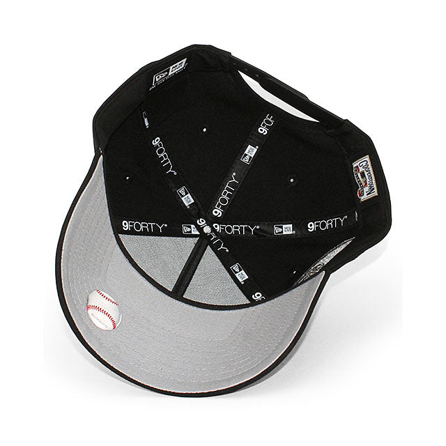 ニューエラ キャップ 9FORTY ニューヨーク ヤンキース MLB ROSE 2000 WORLD SERIES SUBWAY SERIES GREY BOTTOM A-FRAME SNAPBACK CAP BLACK