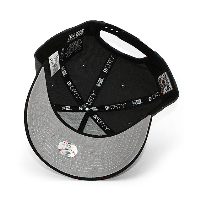 ニューエラ キャップ 9FORTY シカゴ ホワイトソックス MLB 2005 WORLD SERIES CHAMPIONS GREY BOTTOM A-FRAME SNAPBACK CAP GRAY