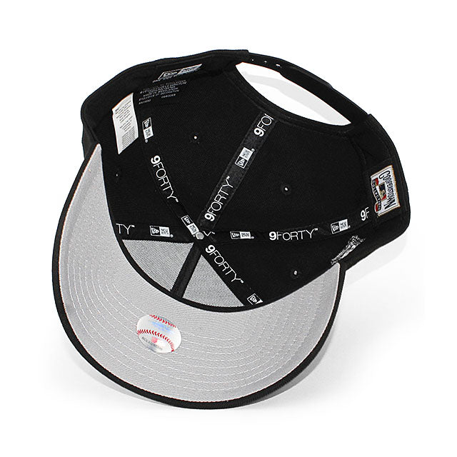 ニューエラ キャップ 9FORTY シカゴ ホワイトソックス MLB COMISKEY PARK 75YEAR GREY BOTTOM A-FRAME SNAPBACK CAP BLACK