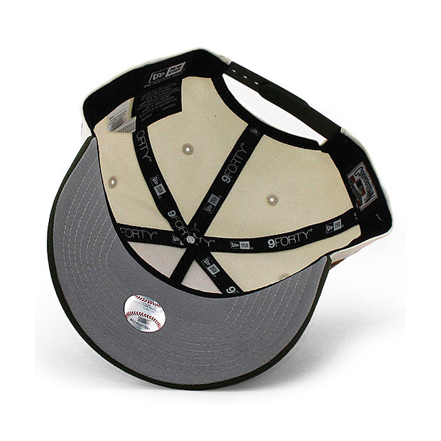 ニューエラ キャップ 9FORTY ニューヨーク ヤンキース MLB 1999 WORLD SERIES GREY BOTTOM A-FRAME SNAPBACK CAP CREAM