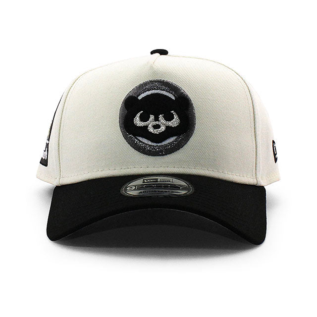 ニューエラ キャップ 9FORTY シカゴ カブス MLB BE ALERT FOR FOUL BALLS GREY BOTTOM A-FRAME SNAPBACK CAP CREAM