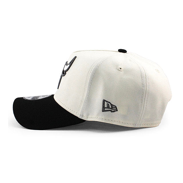 ニューエラ キャップ 9FORTY シカゴ ブルズ NBA 1966 INAUGURAL SEASON GREY BOTTOM A-FRAME SNAPBACK CAP CREAM