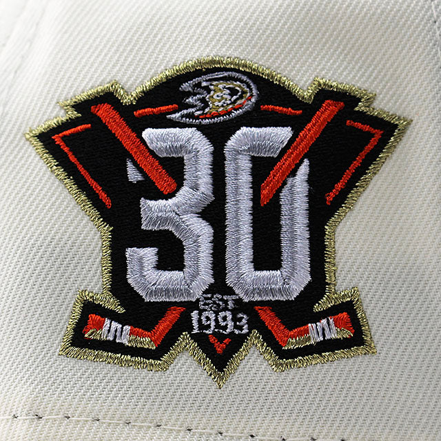ニューエラ キャップ 9FORTY アナハイム ダックス NHL 30TH GREY BOTTOM A-FRAME SNAPBACK CAP CREAM