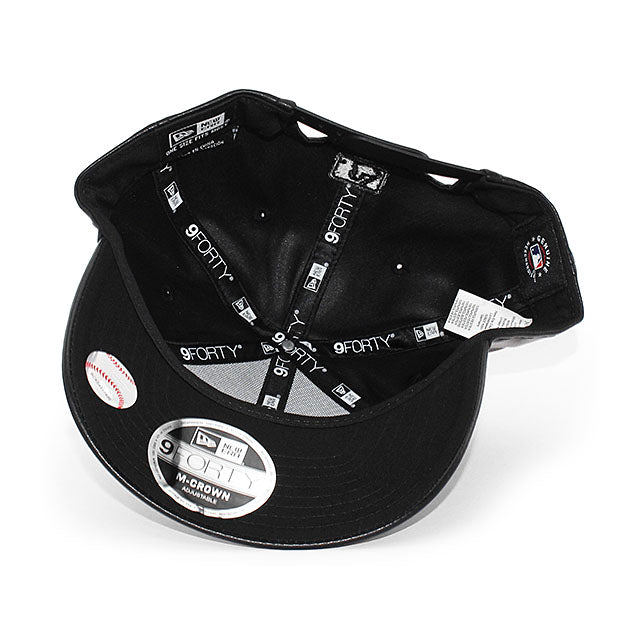 ニューエラ 9FORTY M-CROWN デトロイト タイガース MLB PU LEATHER SNAPBACK CAP BLACKOUT