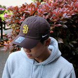 ナイキ キャップ サンディエゴ パドレス NIKE CLUB UNSTRUCTURED ORGANIC COTTON CAP BROWN