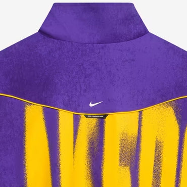 海外取寄 ナイキ ジャケット ロサンゼルス レイカーズ JACKET 2026-27 STANDARD ISSUE ON-COURT GAME THEATER LOUD FULL-ZIP JACKET PURPLE