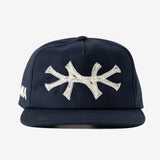 海外取寄 oMA STUDIOS スナップバックキャップ NY CHAIN STITCH SNAPBACK CAP NAVY