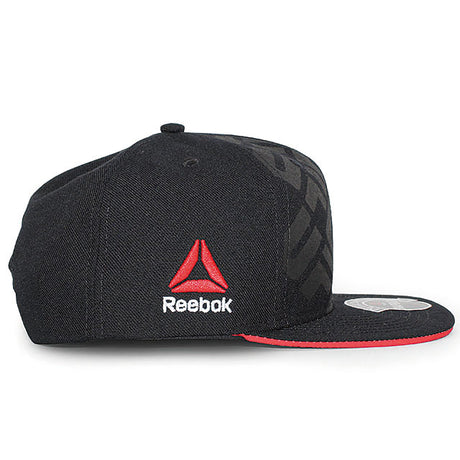 リーボック UFC スナップバック キャップ FLAT BRIM SNAPBACK CAP BLACK-RED
